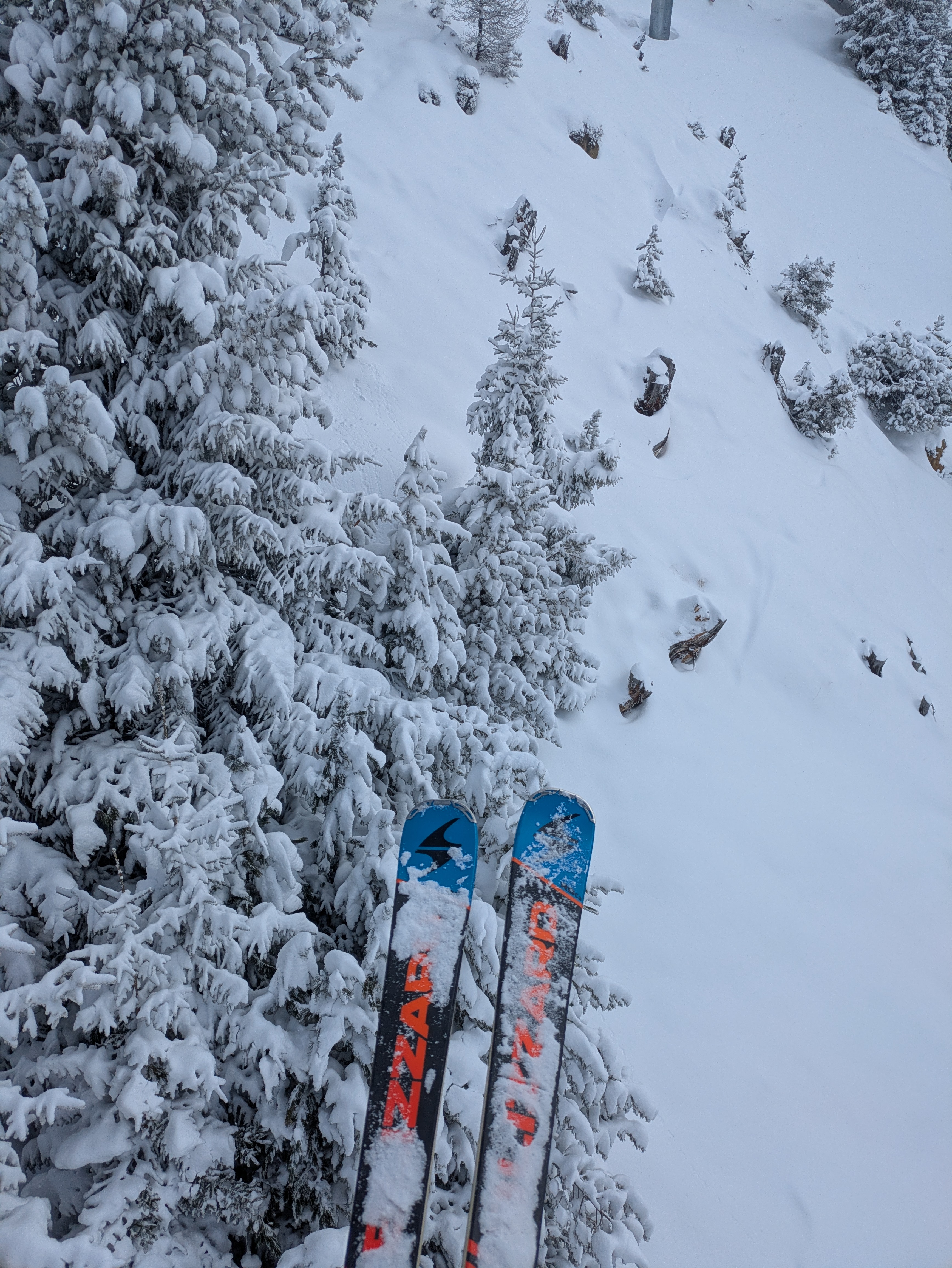 Pistes de ski de Paradiski sous le soleil de printemps
