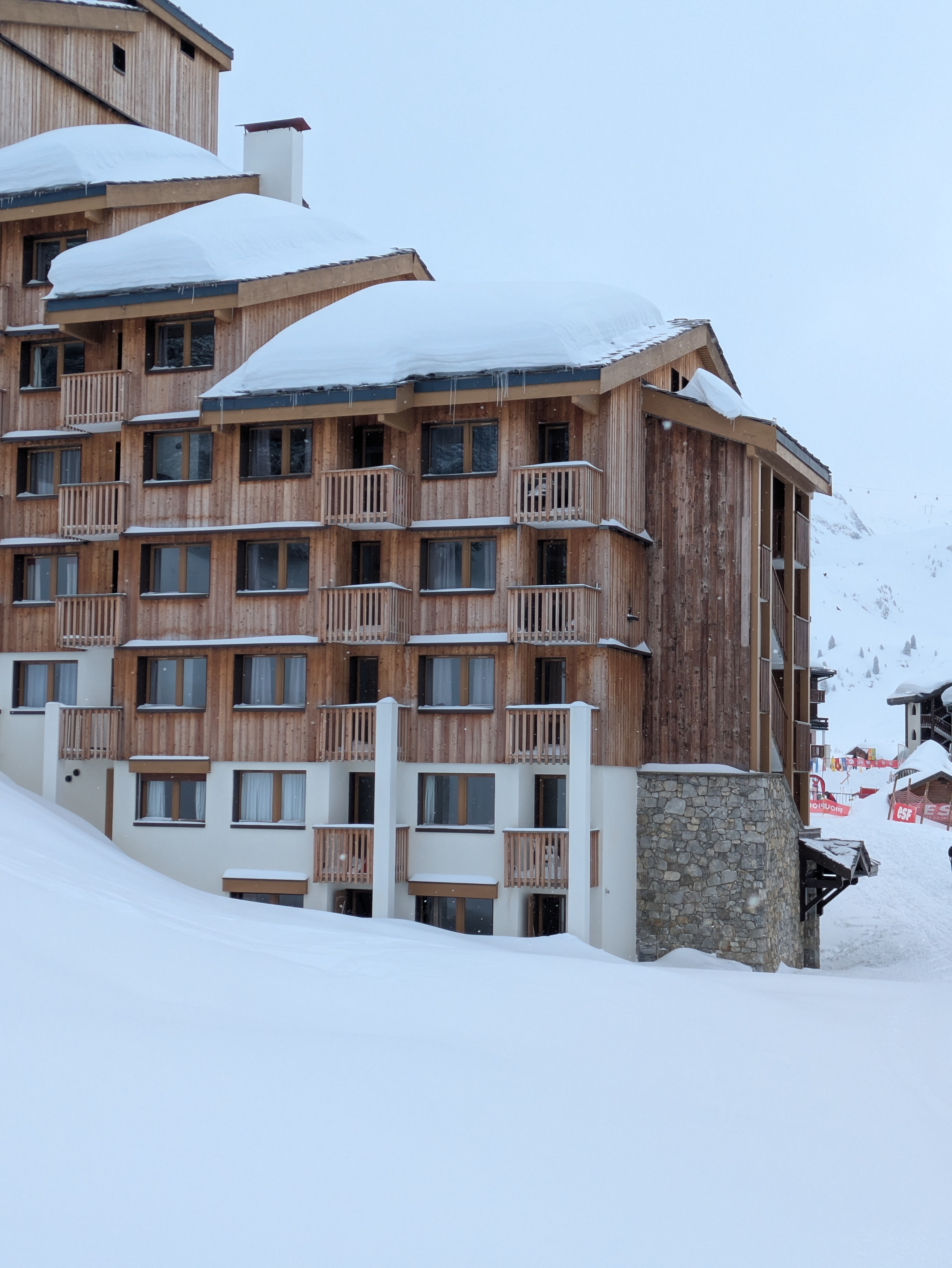 Terrasse et environnement calme de Belle Plagne